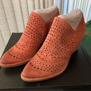 SOFFT brand suede ankle boots